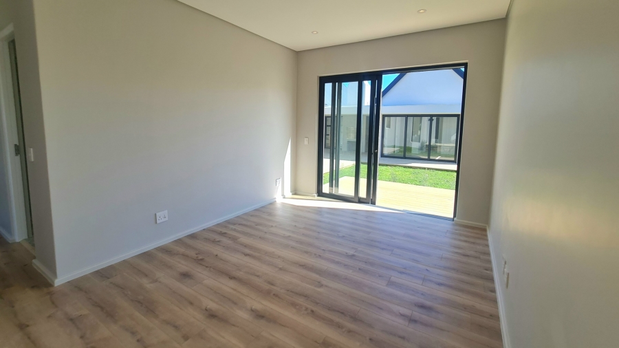 4 Bedroom Property for Sale in Baron View Western Cape